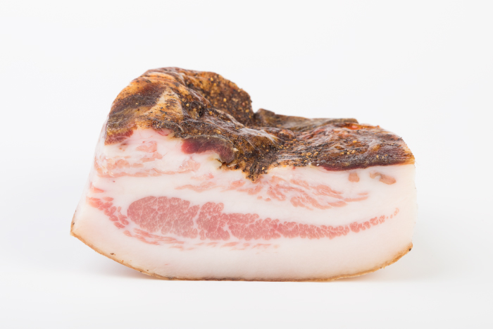 guanciale stagionato de salvo salumi 100% naturale conservato sottovuoto